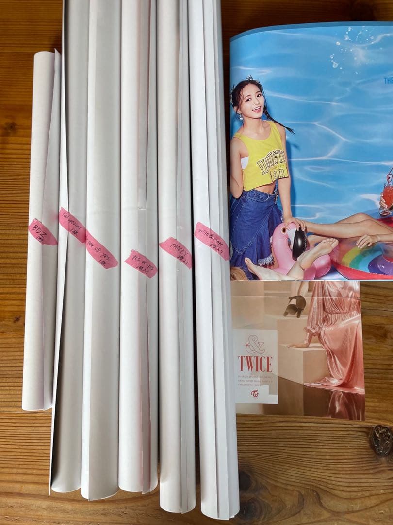 美品揃い TWICE グッズ トレカ アルバム ポスター うちわ