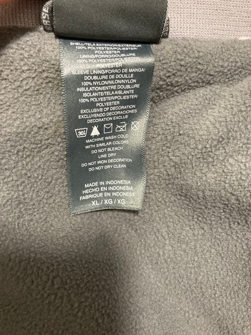 2010Majesticマリナーズ ナイロンジャケット MLB 状態良 XL