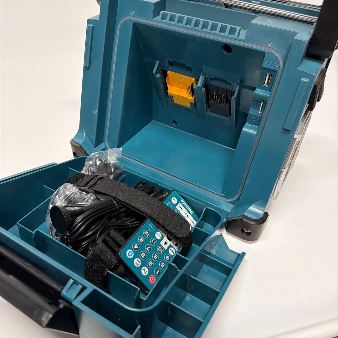 Makita ポータブルテレビ TV100