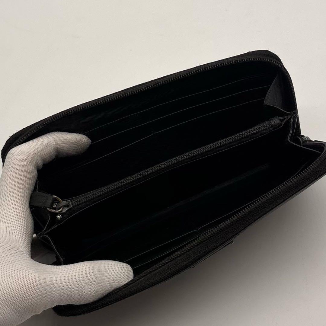 【美品】PRADA レザー サフィアーノ 長財布 型押し ロゴ金具 ブラック
