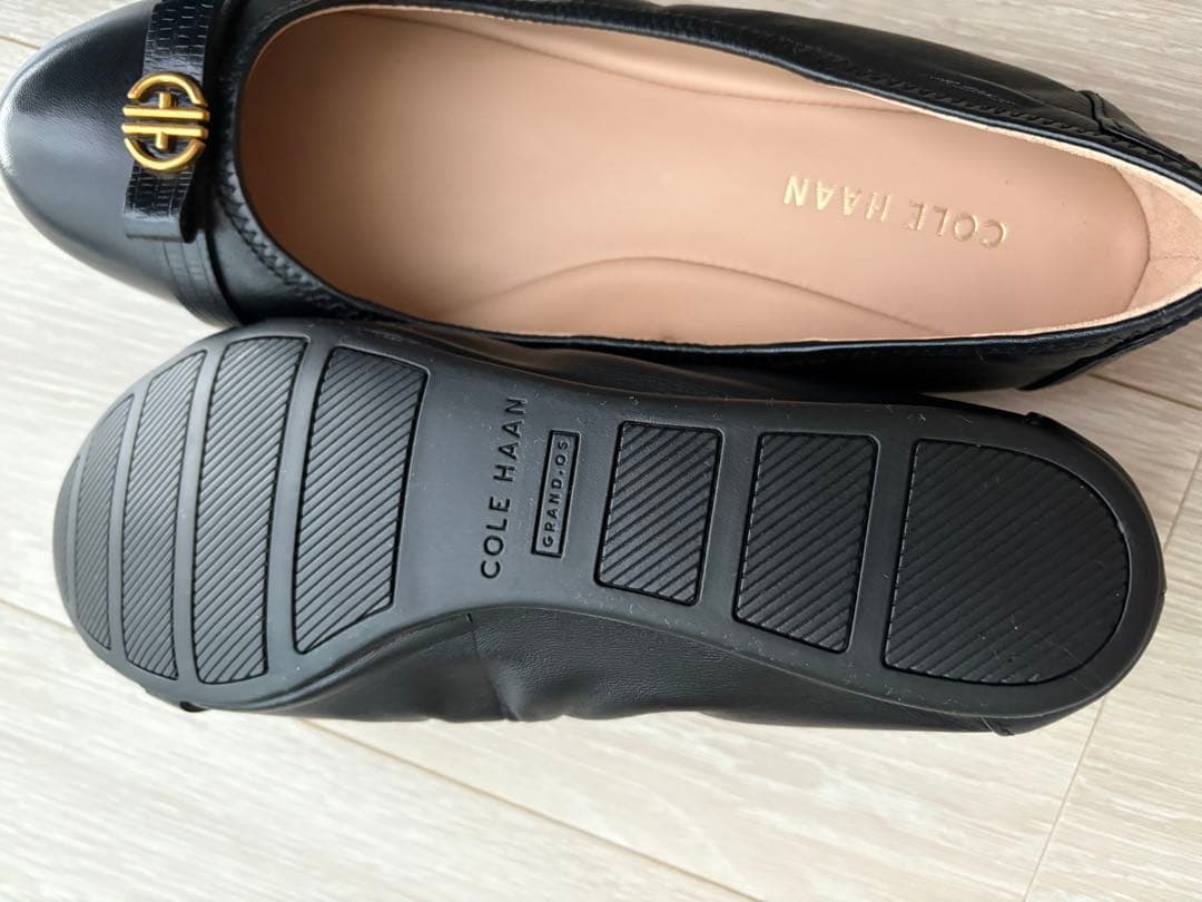 COLE HAAN ブラック フラットシューズ トバボウバレエ 24.5cm