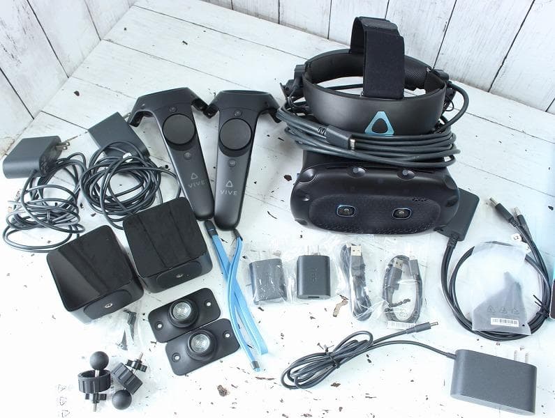 HTC VIVE COSMOS ELITE VRヘッドセット