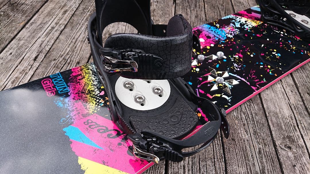 スノーボード 2点セット RICE28 TWIN GIRLS 144 FLUX