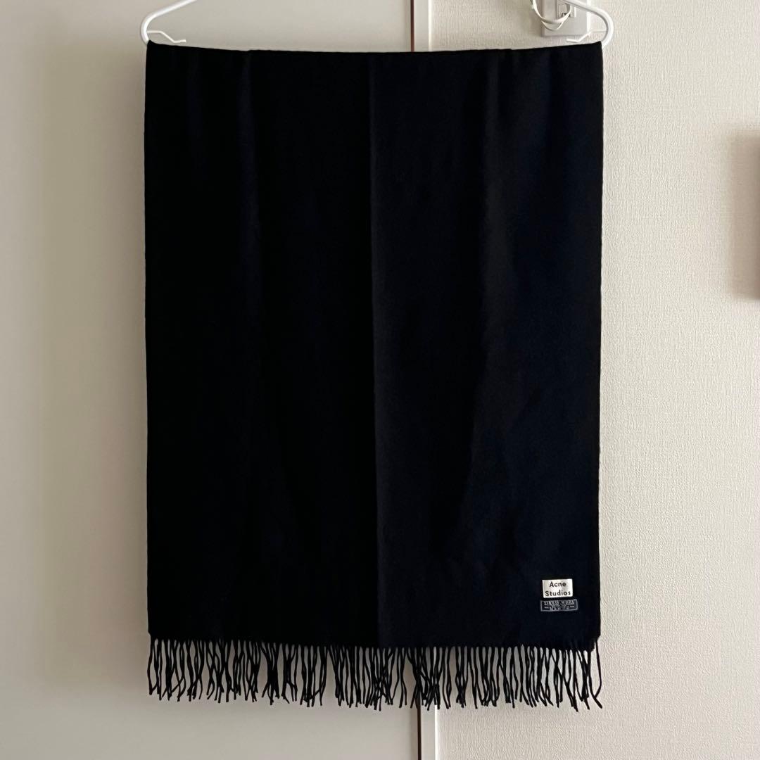 【美品】Acne Studios ブラック マフラー