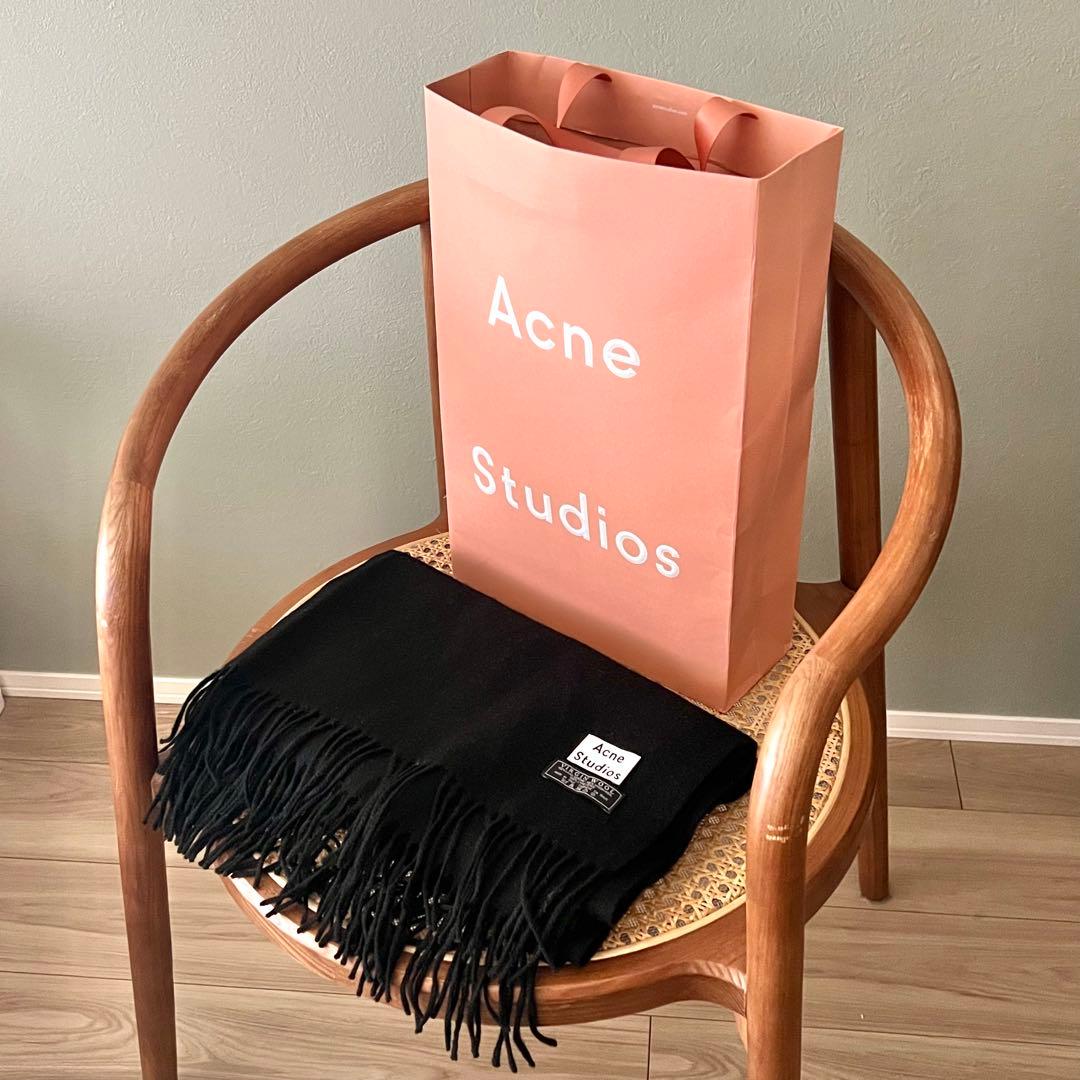 【美品】Acne Studios ブラック マフラー