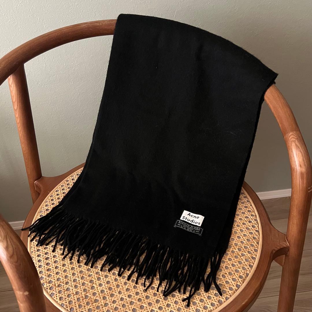 【美品】Acne Studios ブラック マフラー