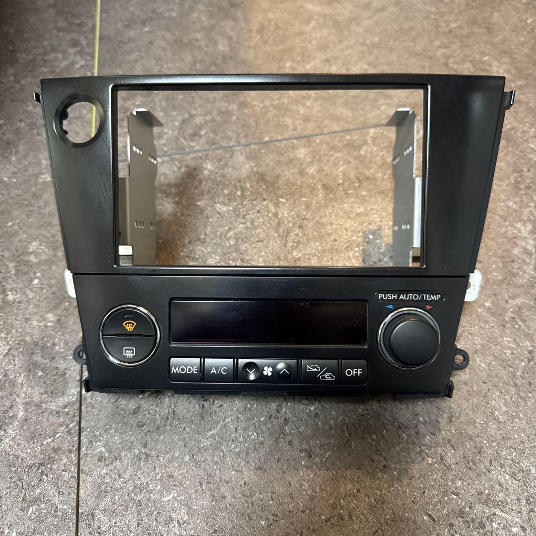 レガシィ　BP5 オーディオパネル 前期　ブラック