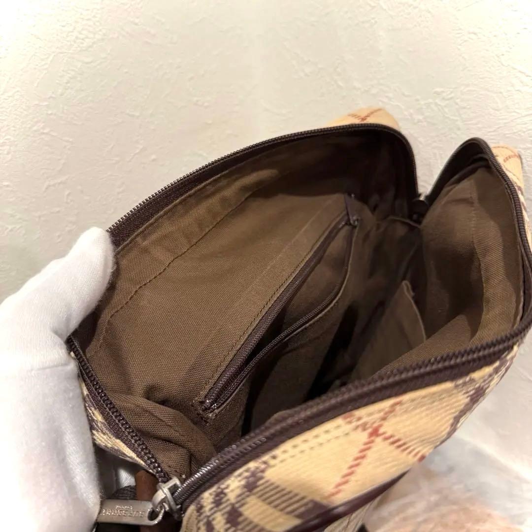 人気‼️バーバリー ノバチェック柄 ショルダーバッグ レザー 牛革 高品質 美品✨