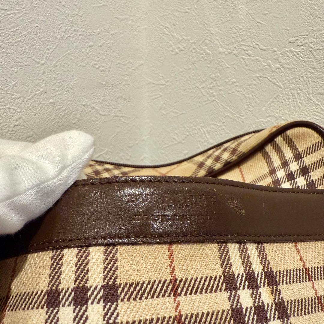 人気‼️バーバリー ノバチェック柄 ショルダーバッグ レザー 牛革 高品質 美品✨