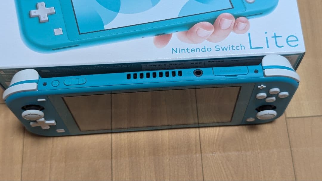 スイッチライト　本体・箱・充電器付き