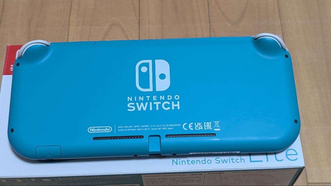 スイッチライト　本体・箱・充電器付き