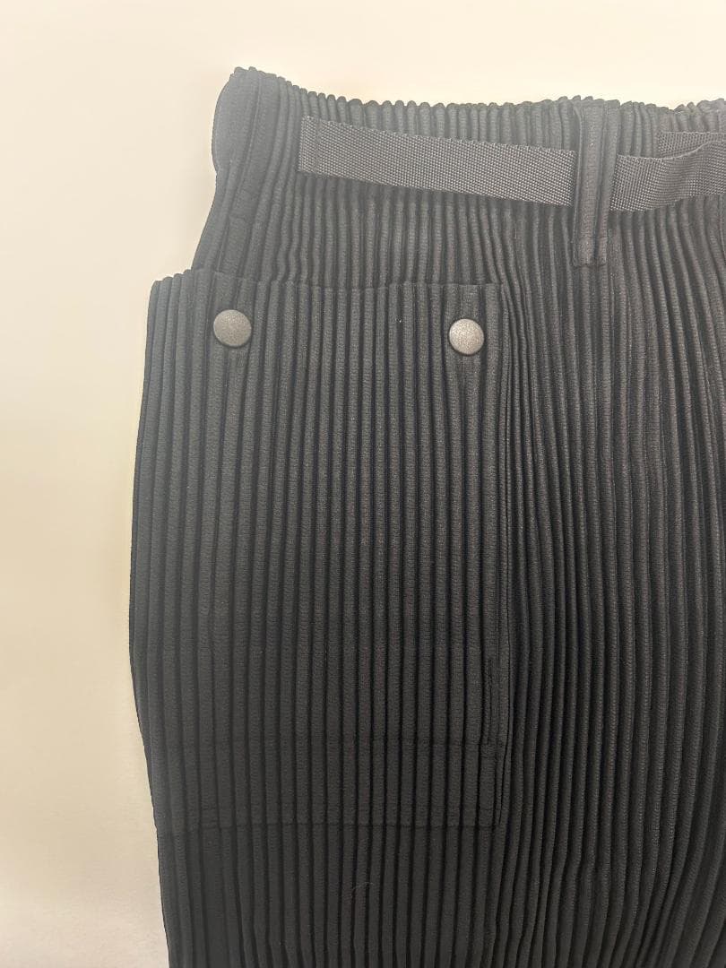 HOMME PLISSE ISSEY MIYAKEショートパンツ ベルト付き