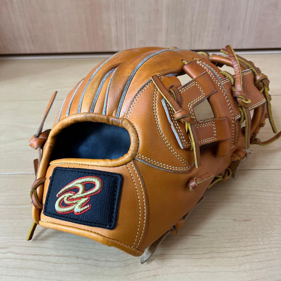 ドナイヤ山田哲人軟式グローブ