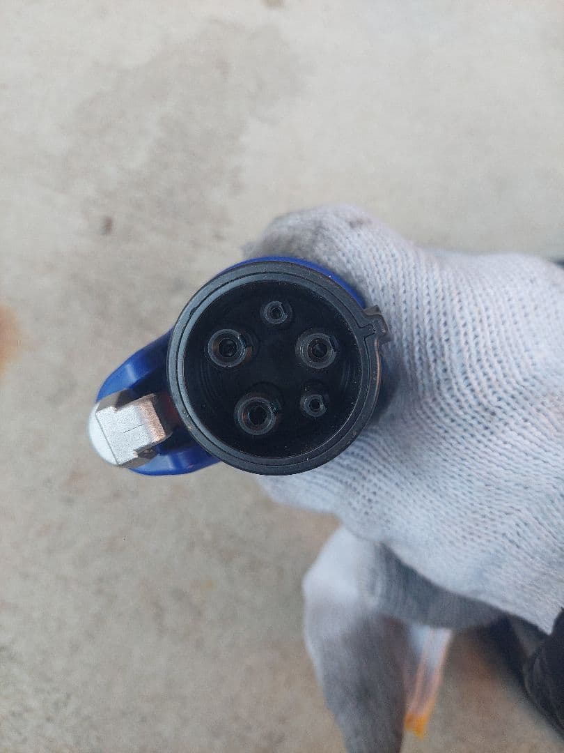 プリウスPHEV 充電ケーブル トヨタ純正品