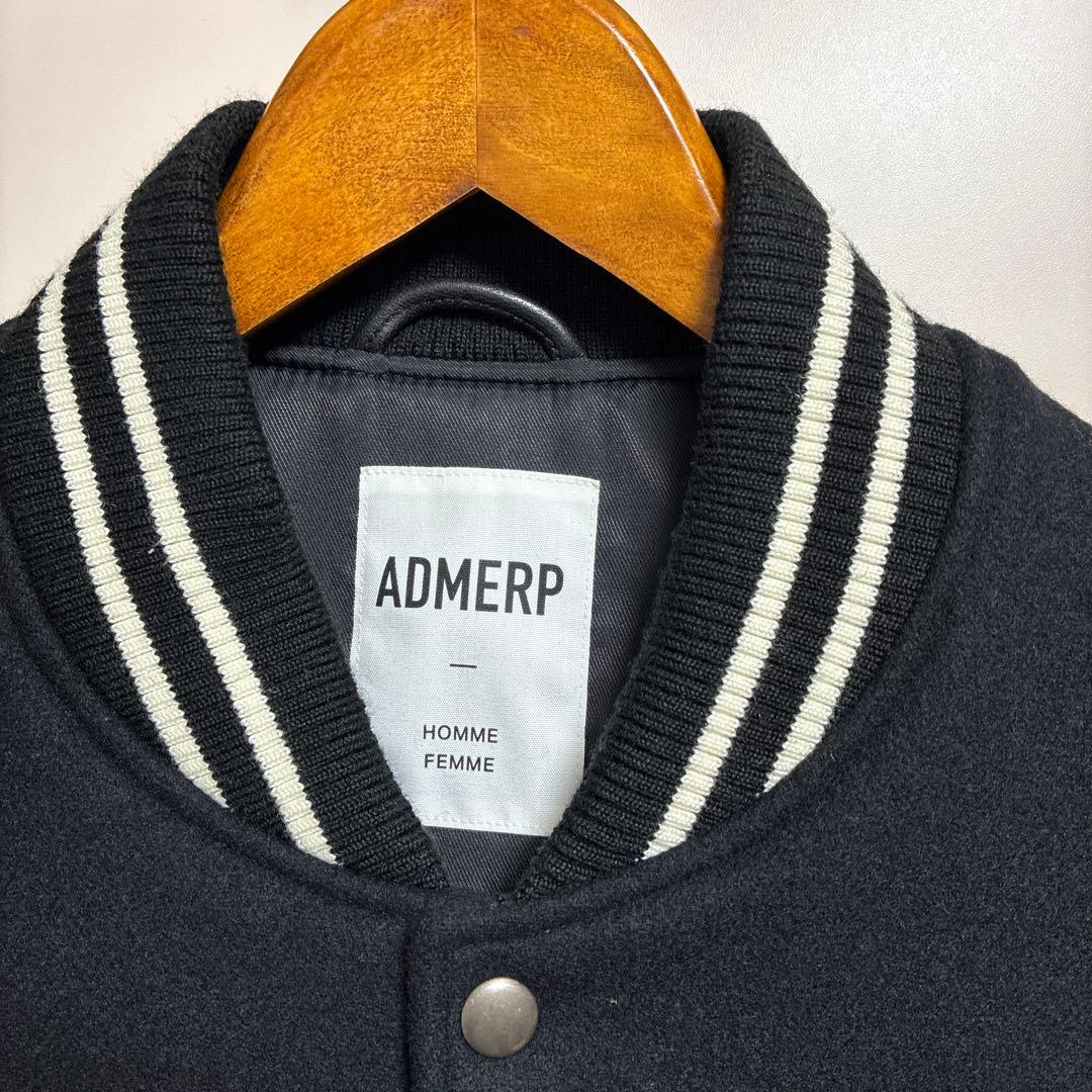 アダムエロペ　スタジャン　Mサイズ