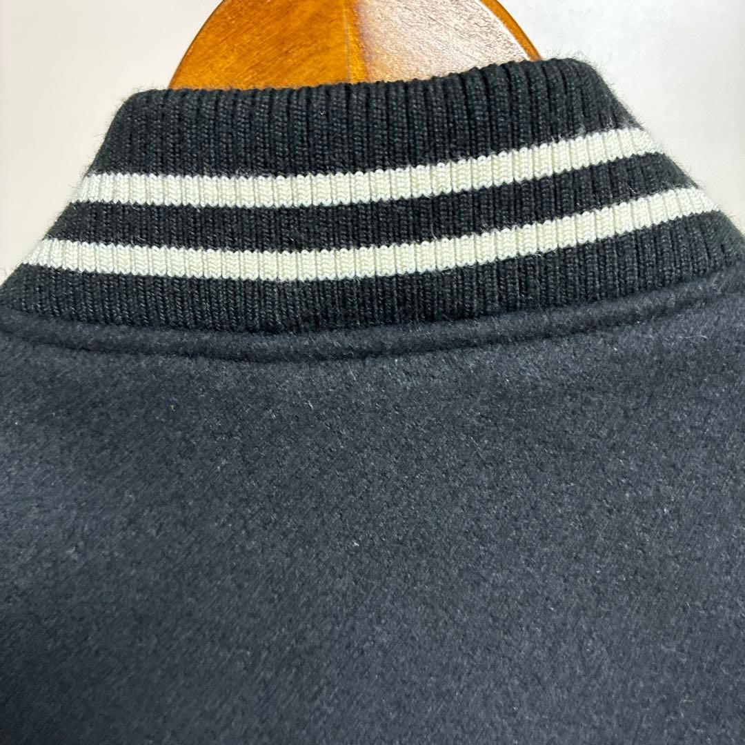 アダムエロペ　スタジャン　Mサイズ