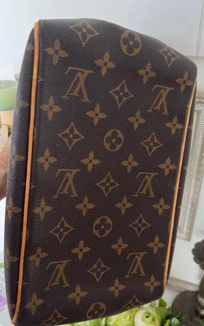 LOUIS VUITTONモノグラム バティニョール