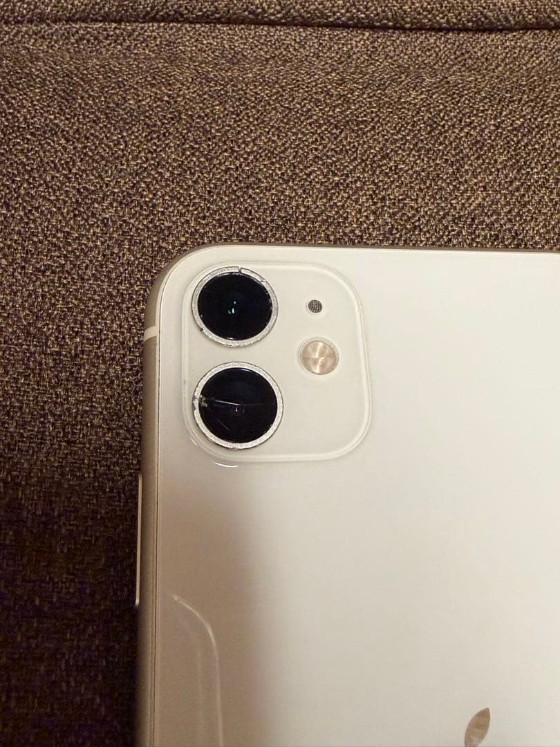 iPhone11 本体　ホワイト　64GB SIMフリー　スマホ　訳あり