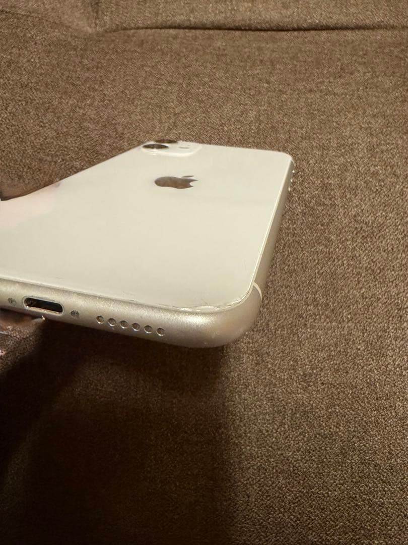 iPhone11 本体　ホワイト　64GB SIMフリー　スマホ　訳あり