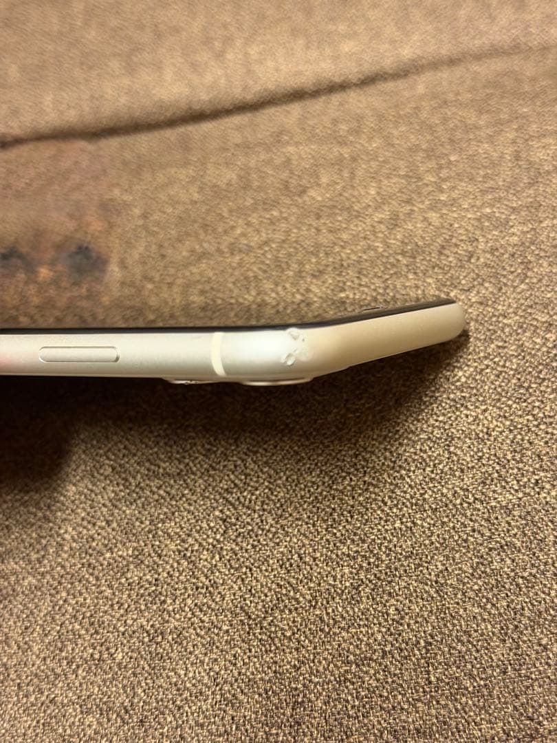 iPhone11 本体　ホワイト　64GB SIMフリー　スマホ　訳あり