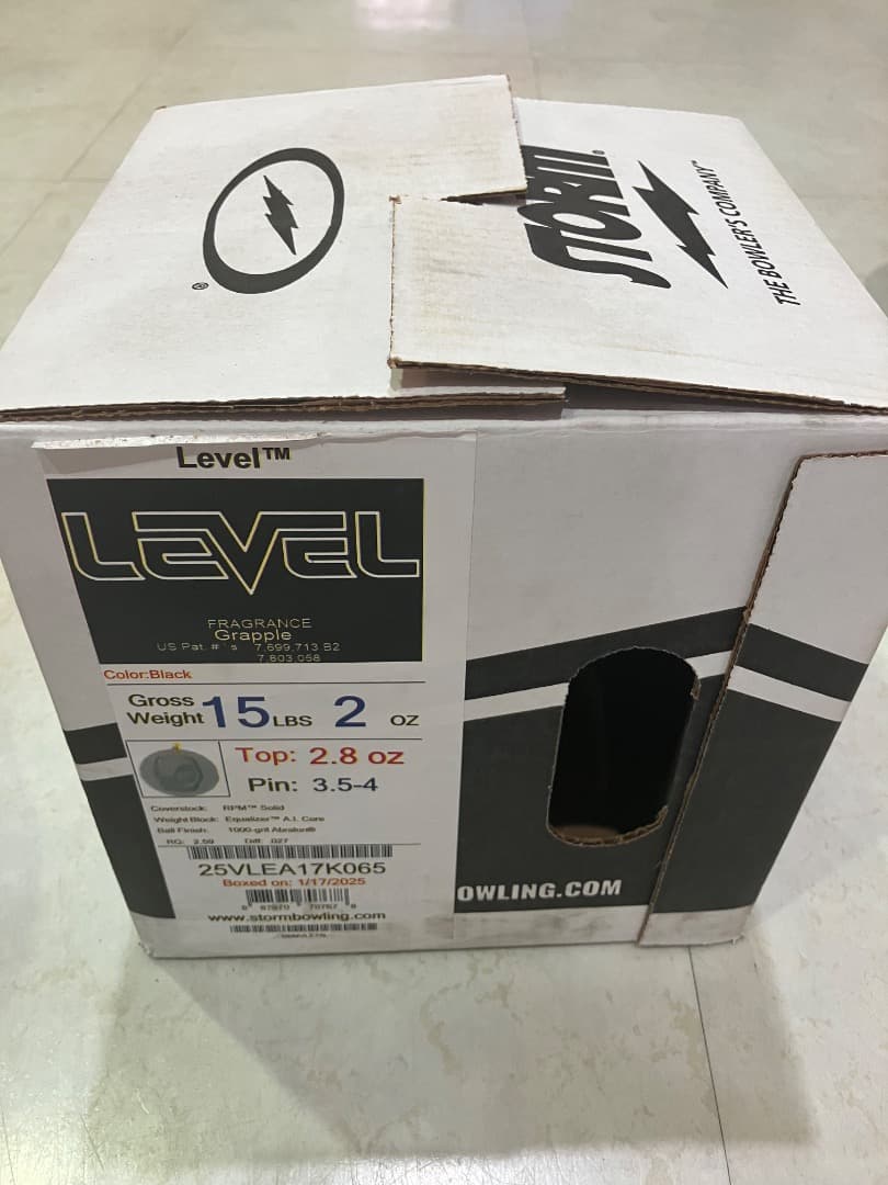 【ラニさん専用】LEVEL ボウリングボール　１５ポンド