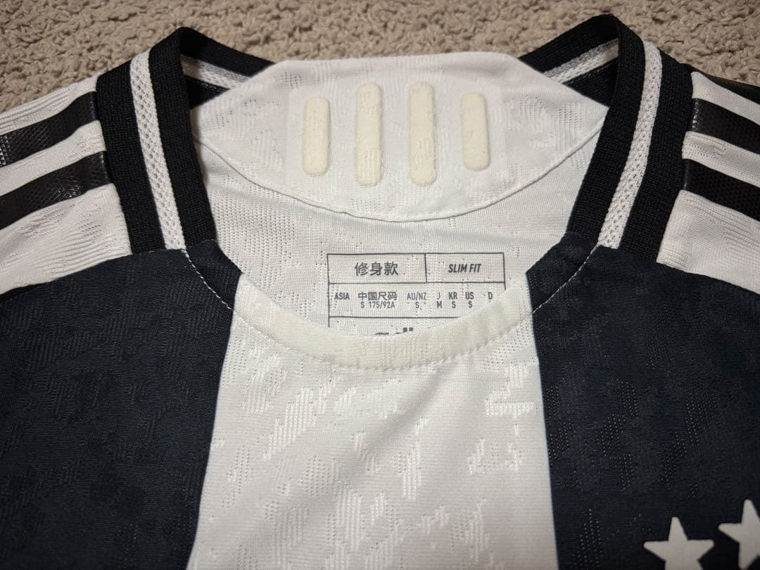 ユベントス　 アディダス　 オーセンティック ユニフォーム