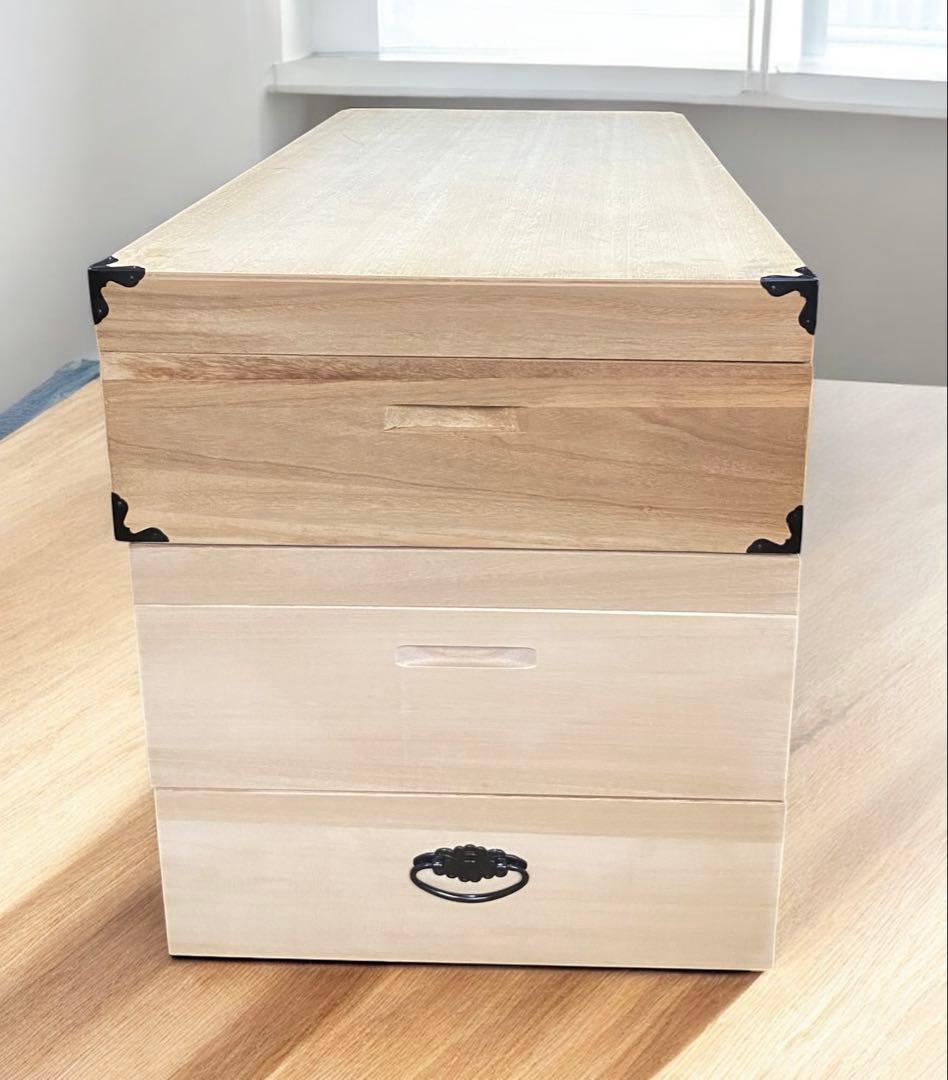 計3段★桐タンス・桐箱　衣装ケース　1段+未使用キャスター付き2段