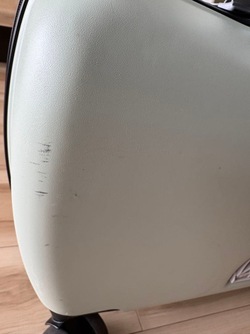 Mサイズ★キッズトラベル 子供が乗れるキャリーケース（くすみグリーン）