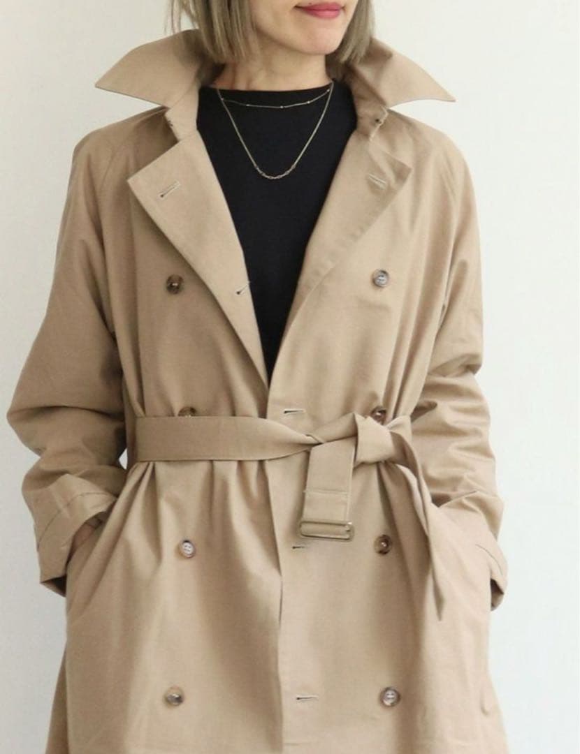 【美品】マドリガル　トレンチエッグベージュ トレンチコート ベルト付き