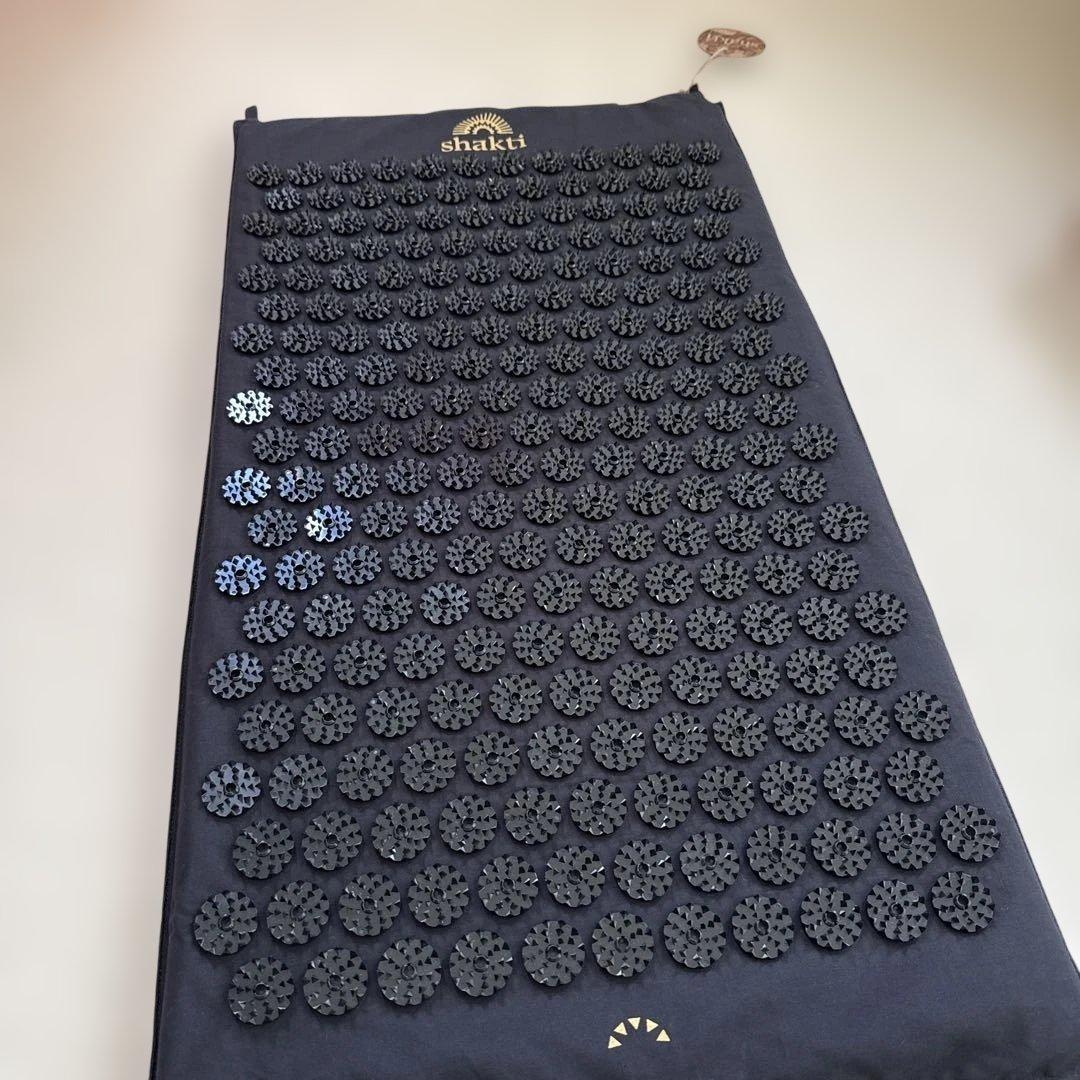 Shakti スパイクマット 黒