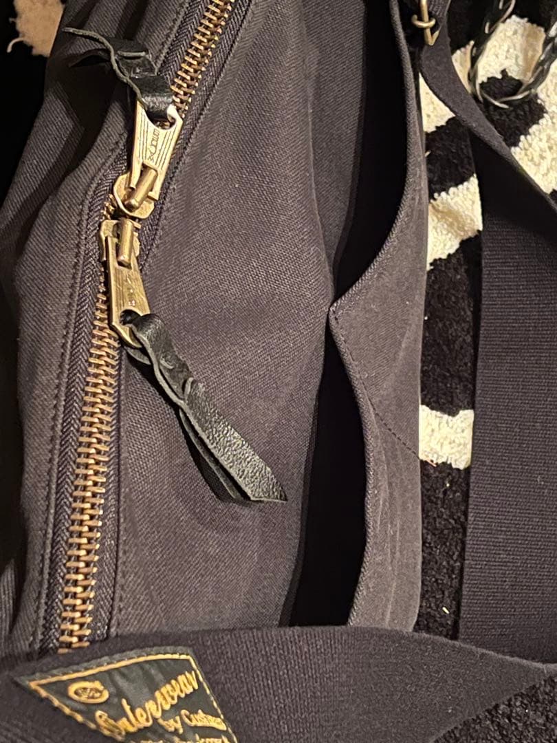 アキ クッシュマン40'sボディバッグ　ニュースペーパー バッグ