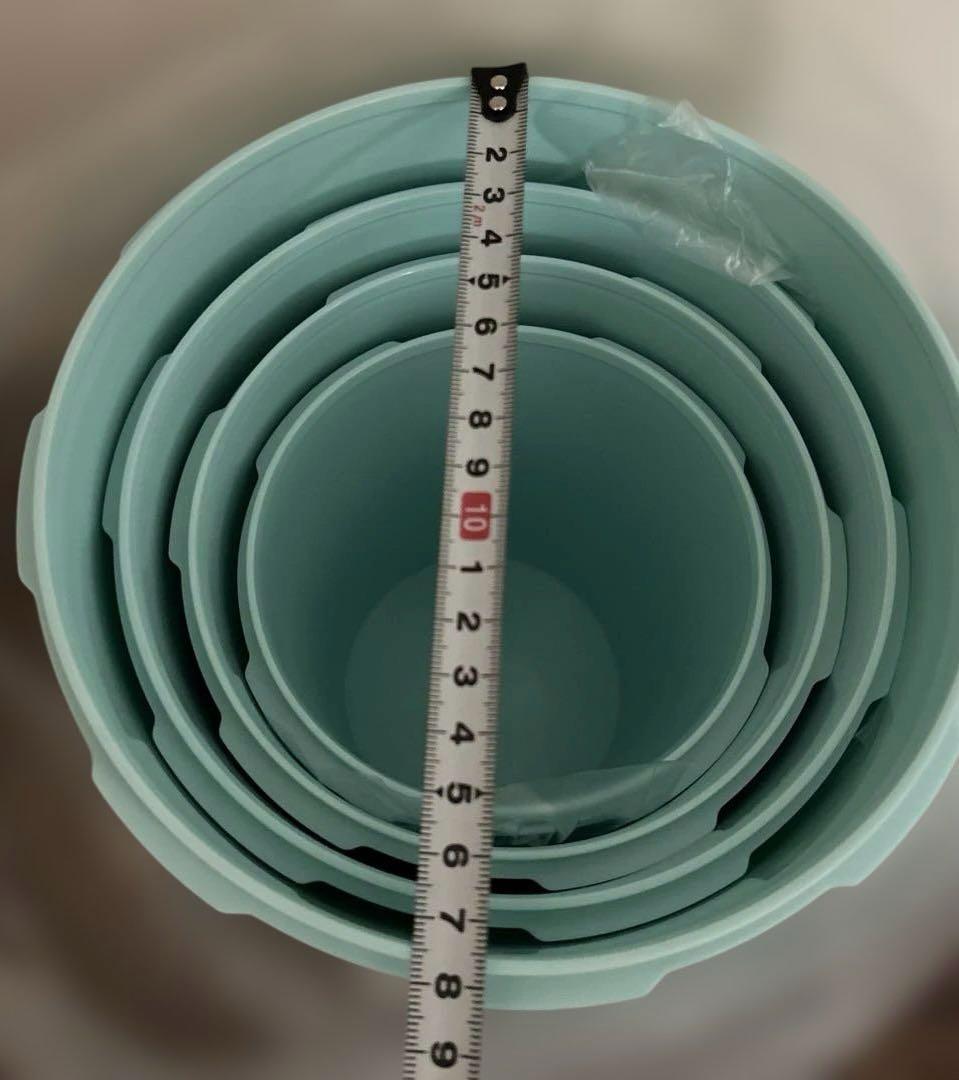 タッパーウエア　密閉保存容器4個セット