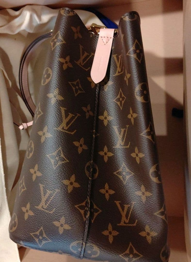 【新品 未使用】Louis Vuitton モノグラム ショルダーバッグ