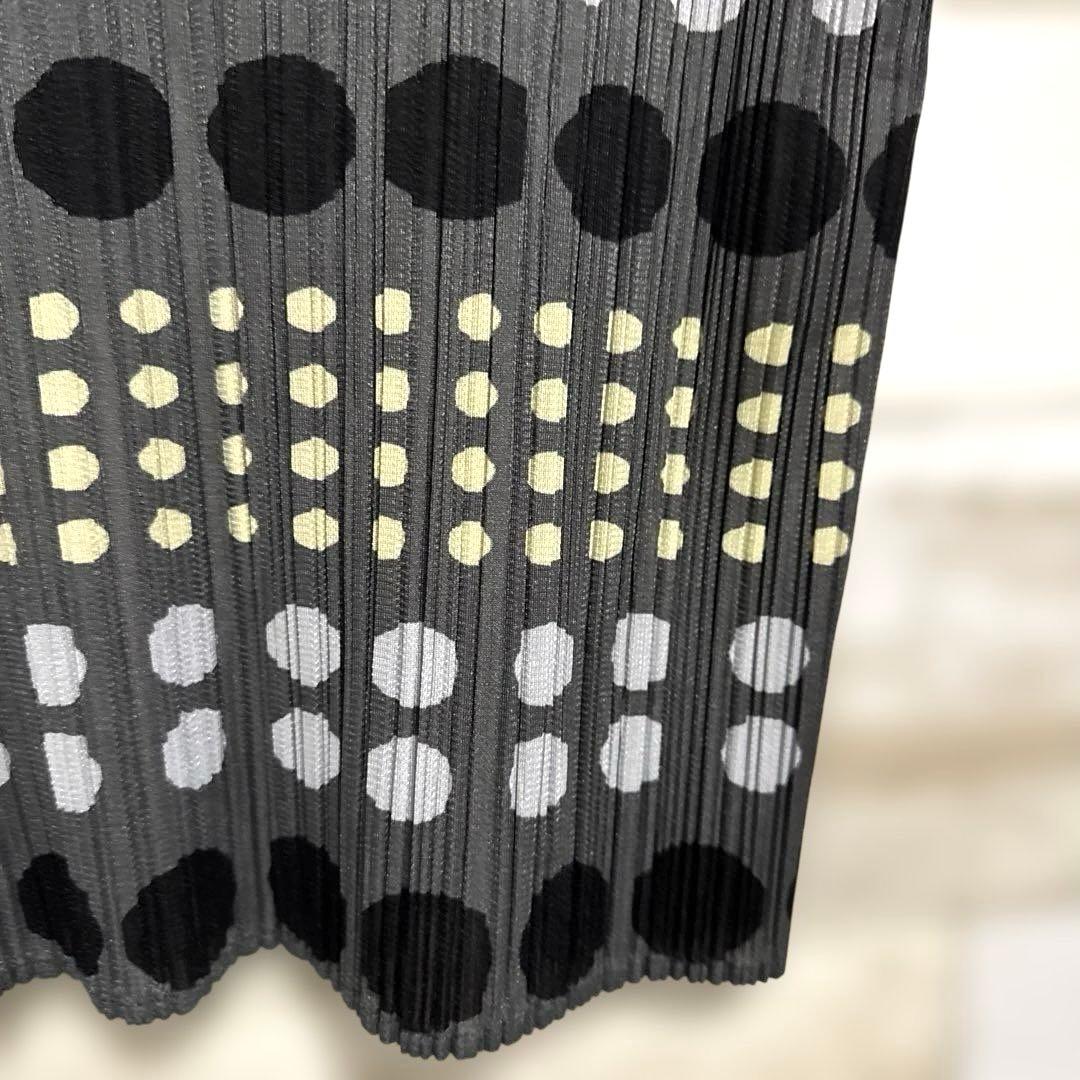 良品　プリーツプリーズ　Tシャツ　カットソー　グレー　ブラック　ドット　サイズ４