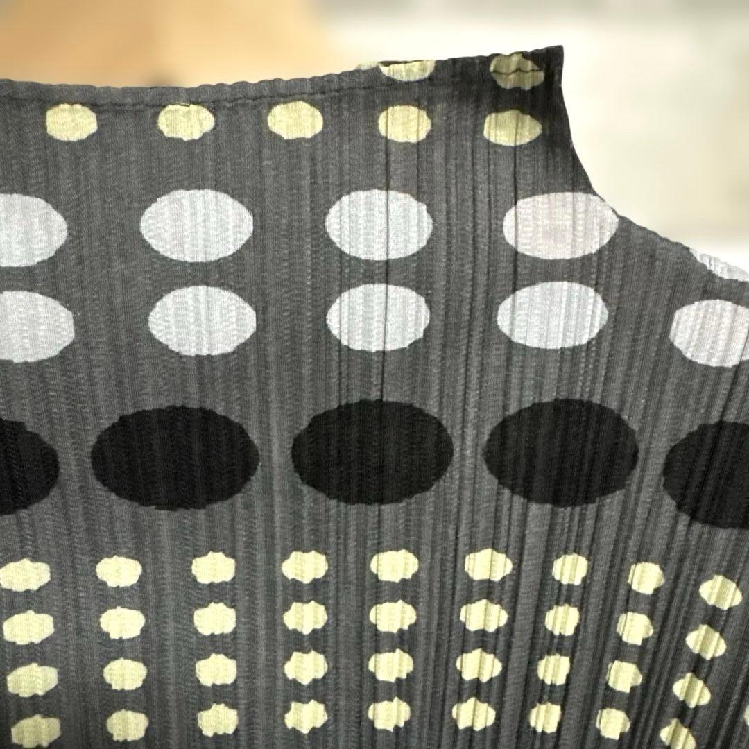 良品　プリーツプリーズ　Tシャツ　カットソー　グレー　ブラック　ドット　サイズ４