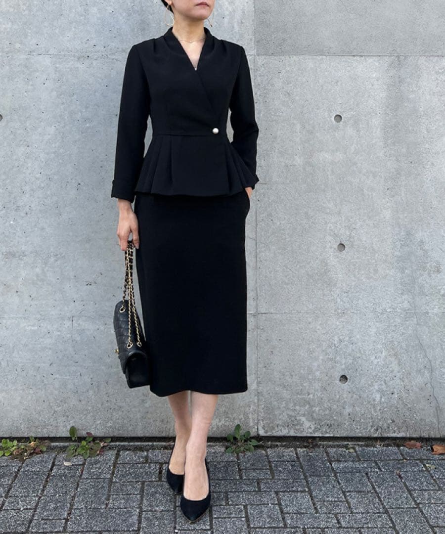 美品JENNEジェンヌ　カシュクールペプラムジャケット黒Mプリーツ　フォーマル