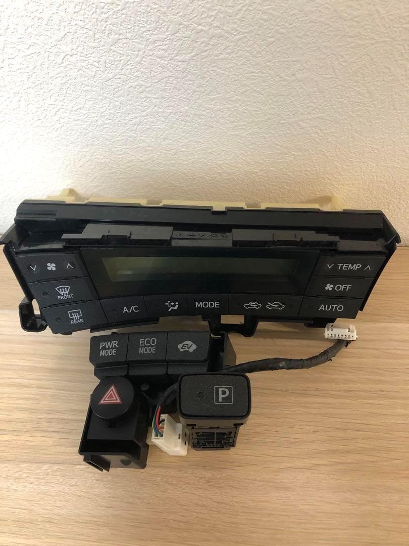 ラ*フ様 ZVW30 プリウス　前期　エアコンパネル　シフトパネル LED打ち替
