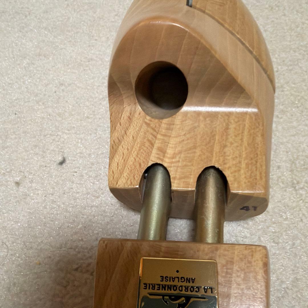 LA CORDONNERIE ANGLAISE 木製シューツリー①