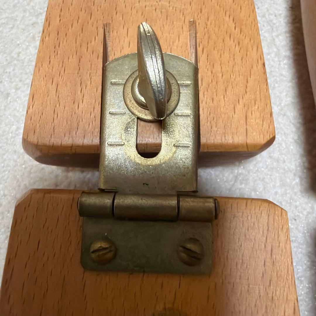 LA CORDONNERIE ANGLAISE 木製シューツリー①