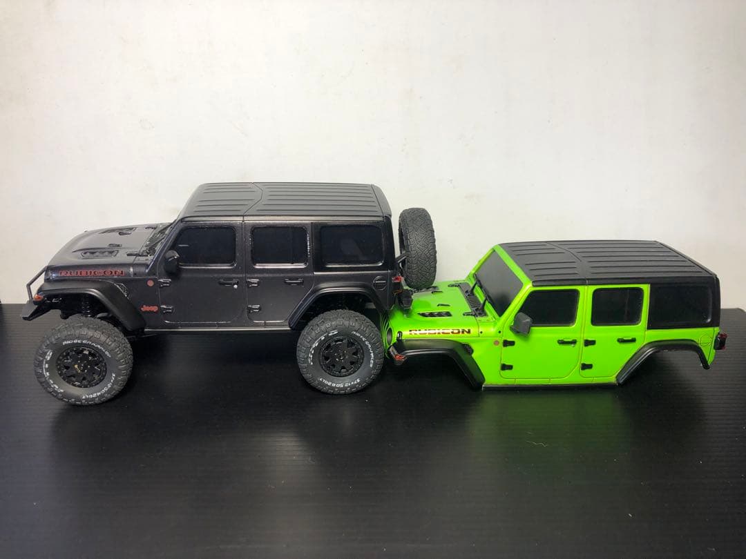 京商　ミニッツ 4x4 ルビコン　スペアボディー　重タイヤセット