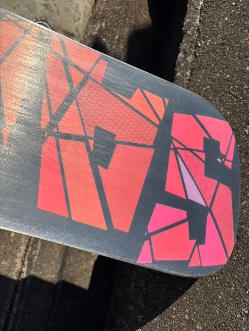 サロモン　スノーボード板