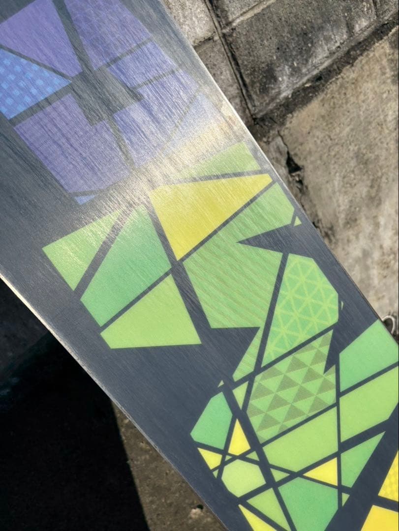 サロモン　スノーボード板