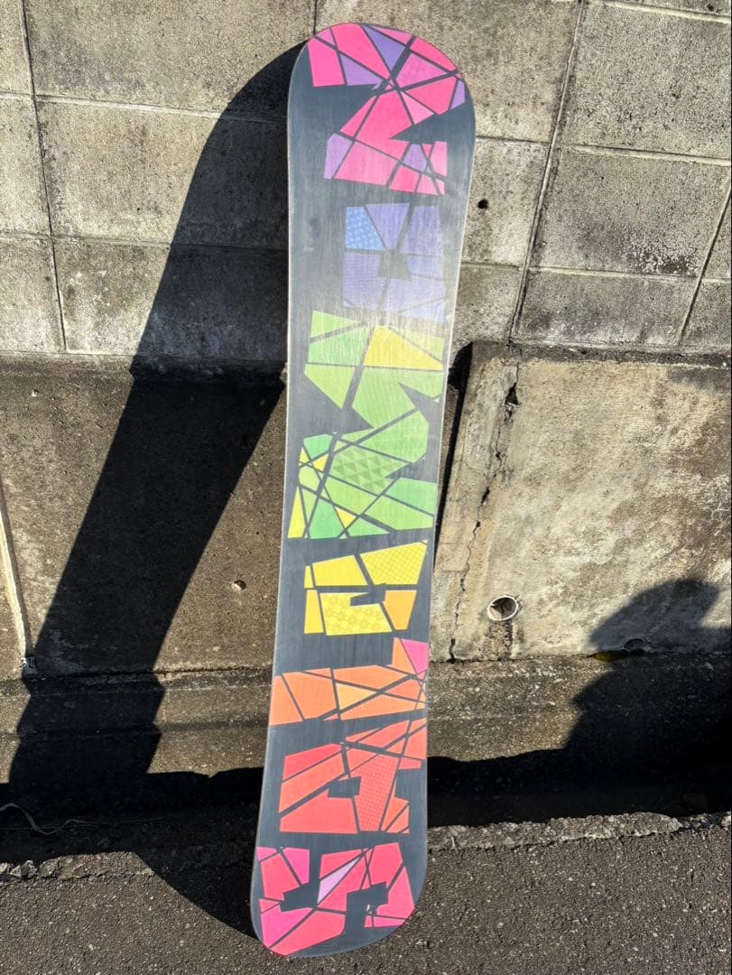 サロモン　スノーボード板