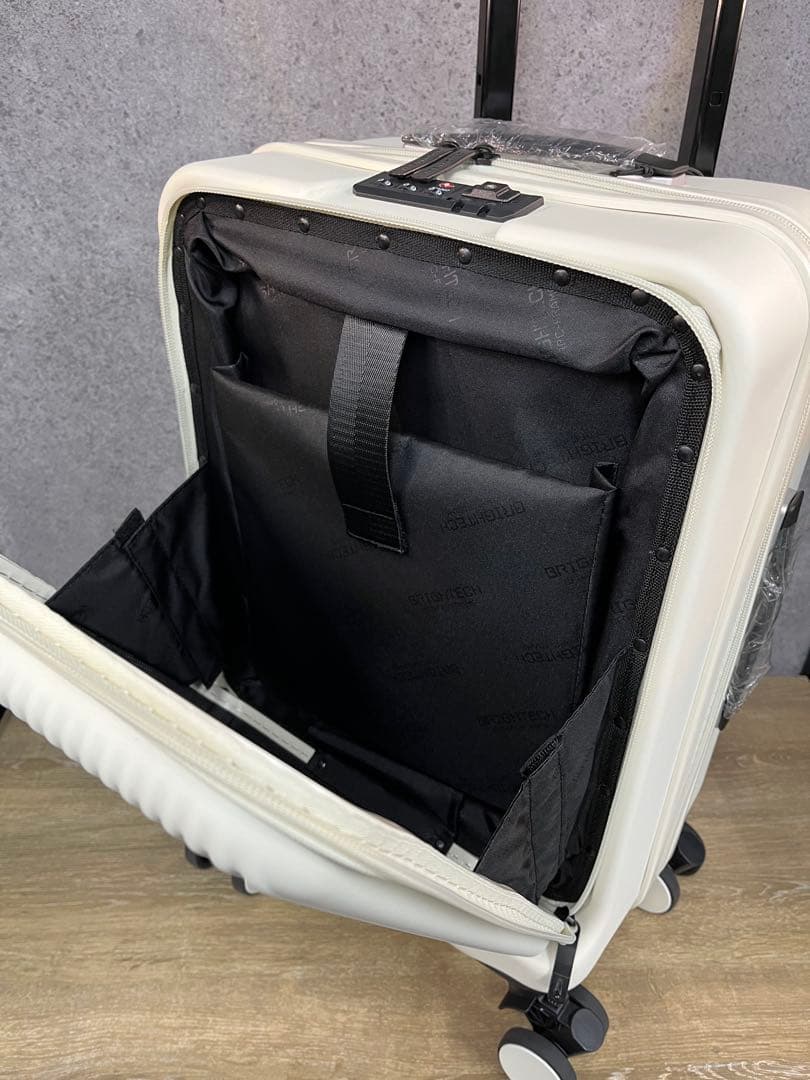 BRIGHTECH Sサイズキャリーケース BRO-18 ストッパーキャスター付