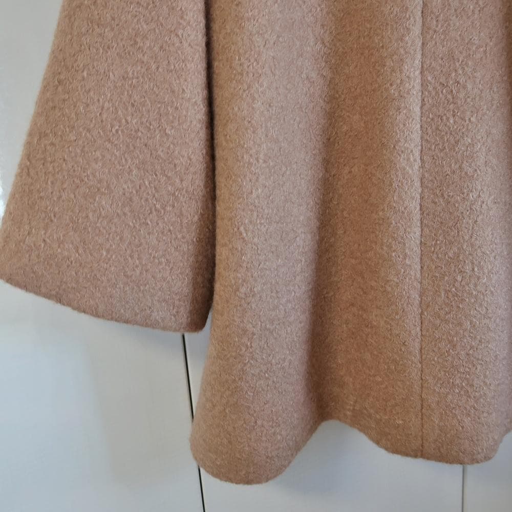 未使用■ローズティアラ■大きいサイズ42■２WAY　ポンチョコート■キャメル■