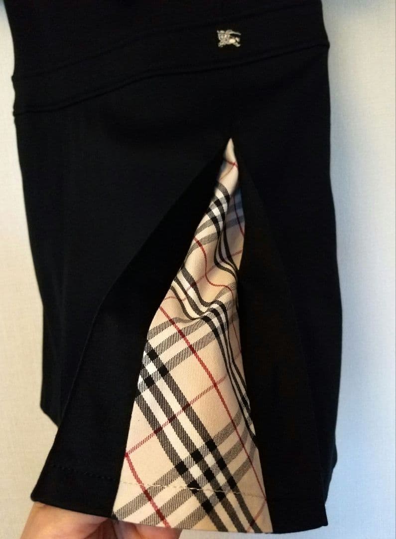 バーバリーロンドンワンピース 未使用品 ベージュ ホースマーク ブラック