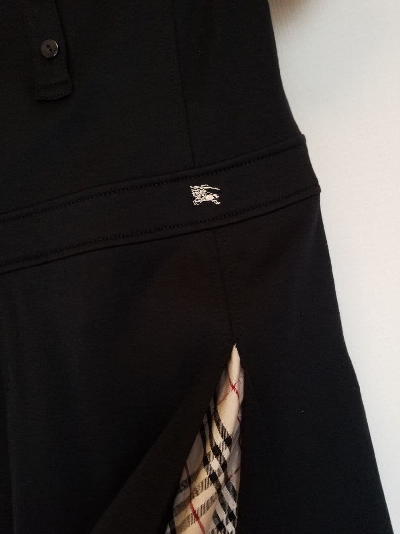 バーバリーロンドンワンピース 未使用品 ベージュ ホースマーク ブラック