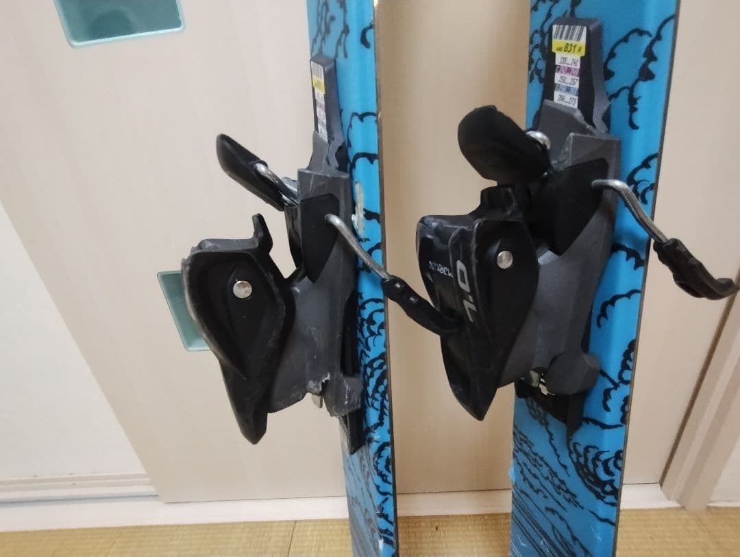 Völkl Revolt ツインチップスキー 138cm