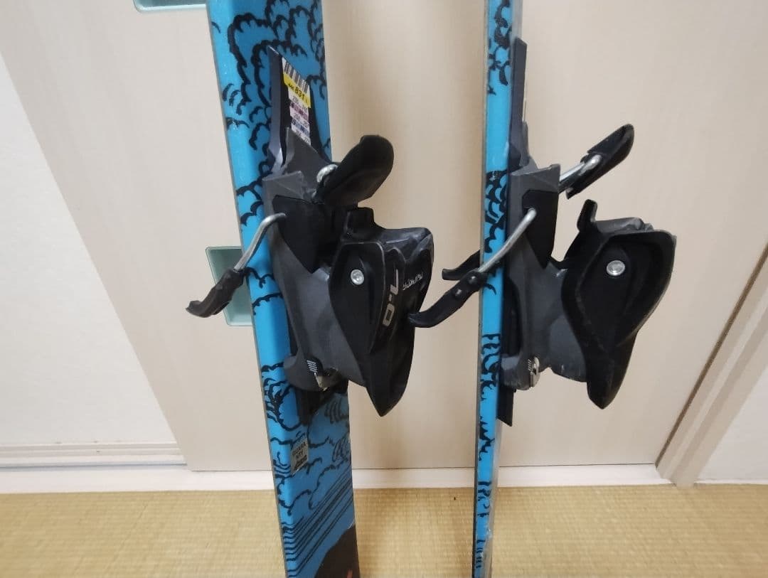 Völkl Revolt ツインチップスキー 138cm