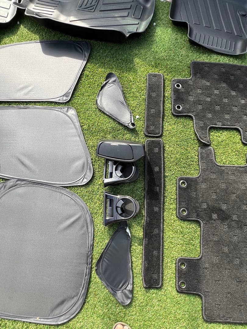 b*s様 80ハリアー内装品セット